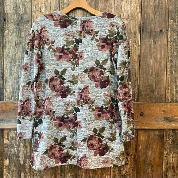 Mm3 Sz S Gray Pink Large Garden Roses V-Neck Long Sleeve Sweater - Picture 3 of 7